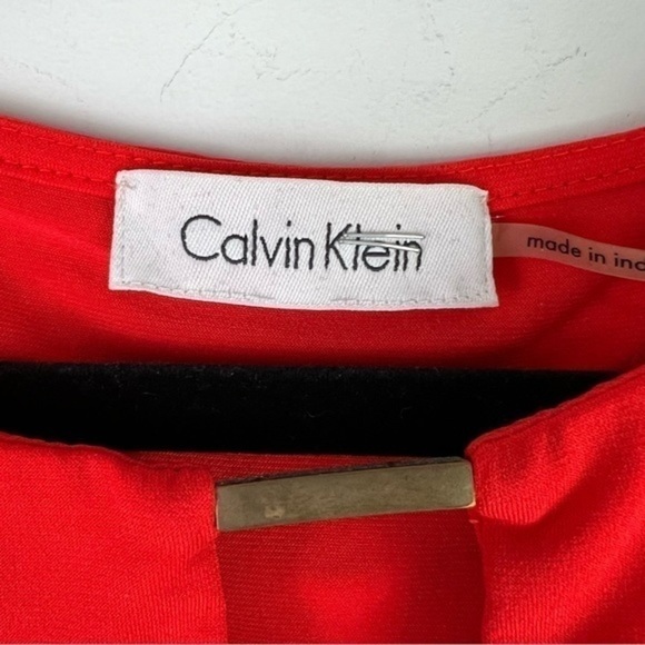 Calvin Klein Red Sleeveless Peep Hole Top womens size S/M - Picture 3 of 6